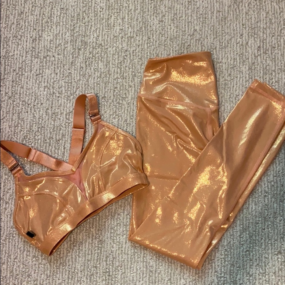 Peach metallic/sparkle workout set